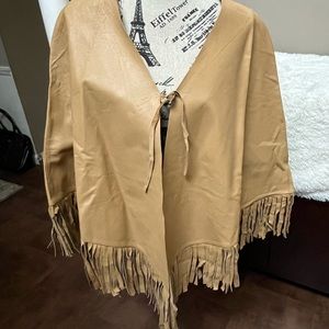 NWOT Vintage Newport News fringe cape